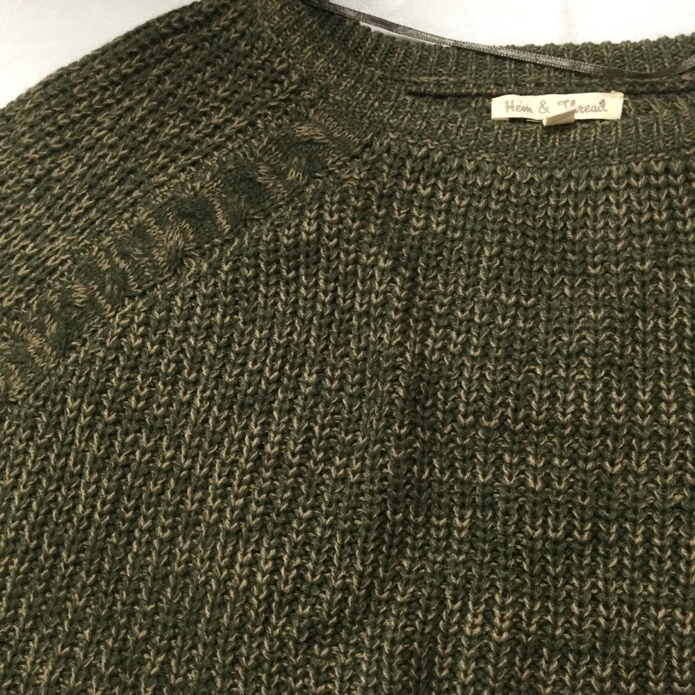 Hem&Thread sweater - Picture 4 of 10